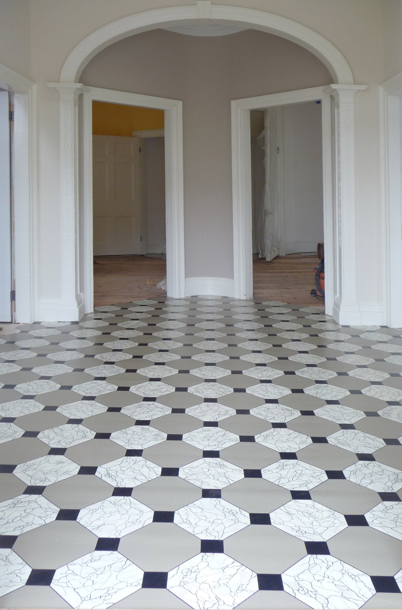 Installation photo of Hamilton Grange Floorcloth installed in the Front Hall.