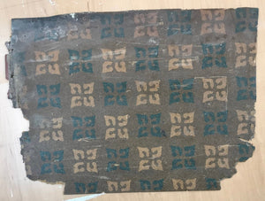 This is the source for this floorcloth - a scrap of the original linoleum. 